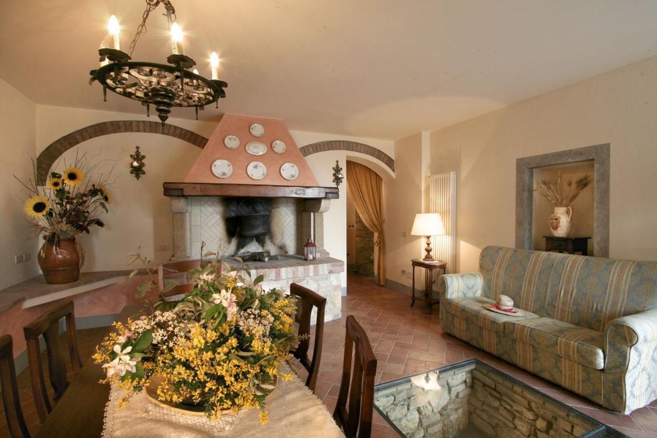 Aparthotel La Vecchia Sassa Montaione Esterno foto