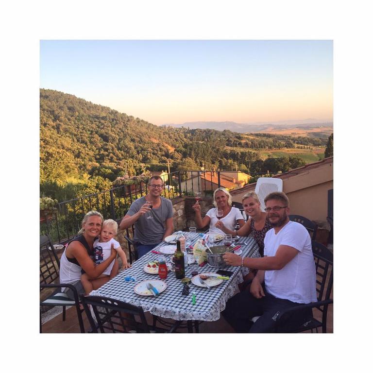 Aparthotel La Vecchia Sassa Montaione Esterno foto